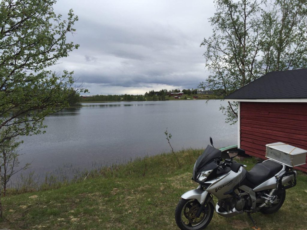 Unsere Hütte am See in Lappland